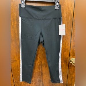 NWT $45.00 Juicy Couture Sport Leggings Size Medium Black With Side Leg Graphic